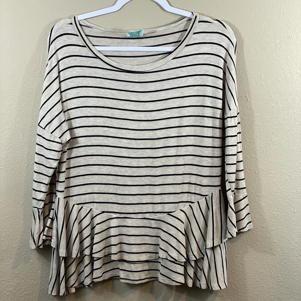 Mint Julep 3/4 flounce sleeve layered ruffle hem striped shirt blouse, sz S
